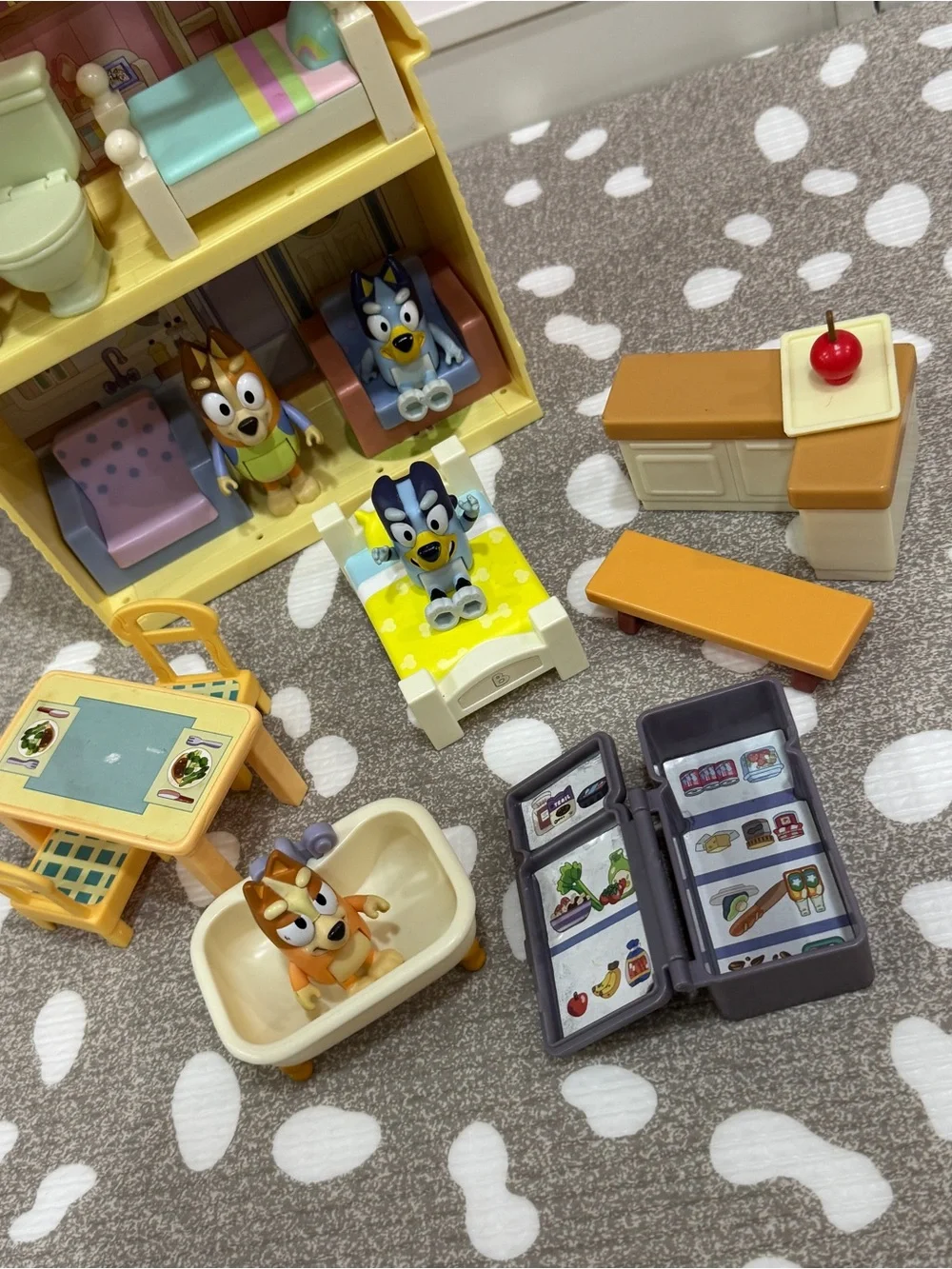 BLUEY Dollhouse playset furniture accessories bingo beds potty figurines toy